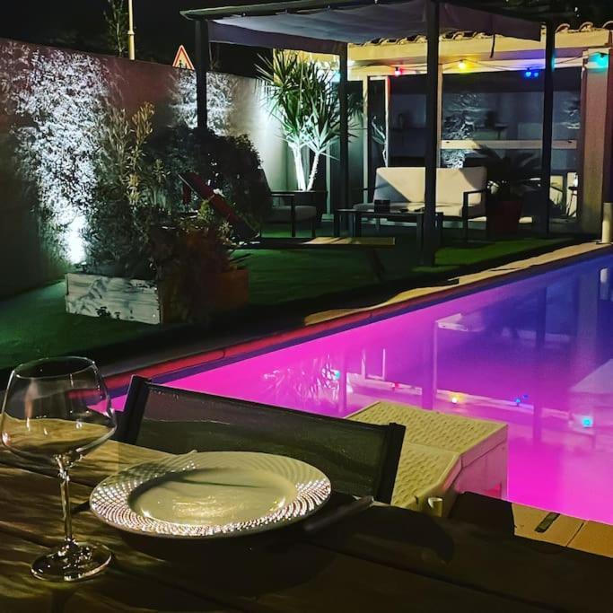 Villa Piscine Perpignan Buitenkant foto